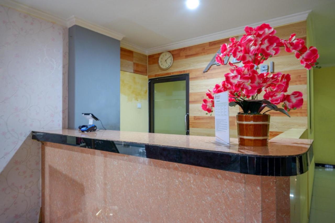 Reddoorz Near Citraland Waterpark Kendari Hotel Lepoleop Luaran gambar