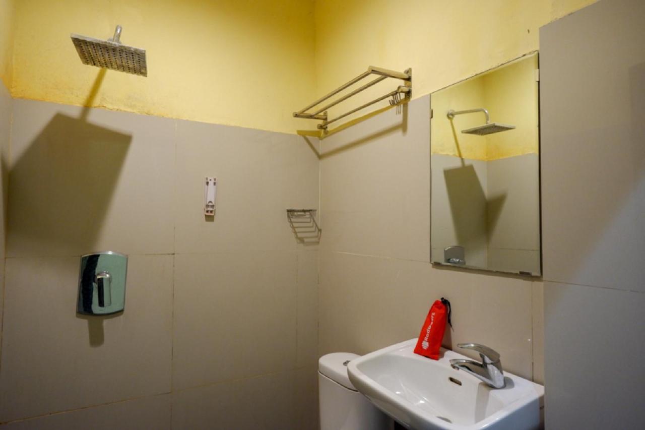 Reddoorz Near Citraland Waterpark Kendari Hotel Lepoleop Luaran gambar