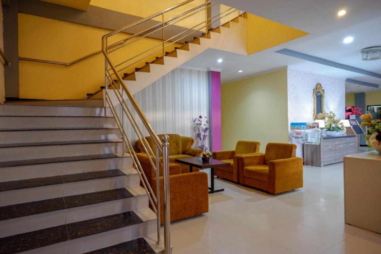 Reddoorz Near Citraland Waterpark Kendari Hotel Lepoleop Luaran gambar